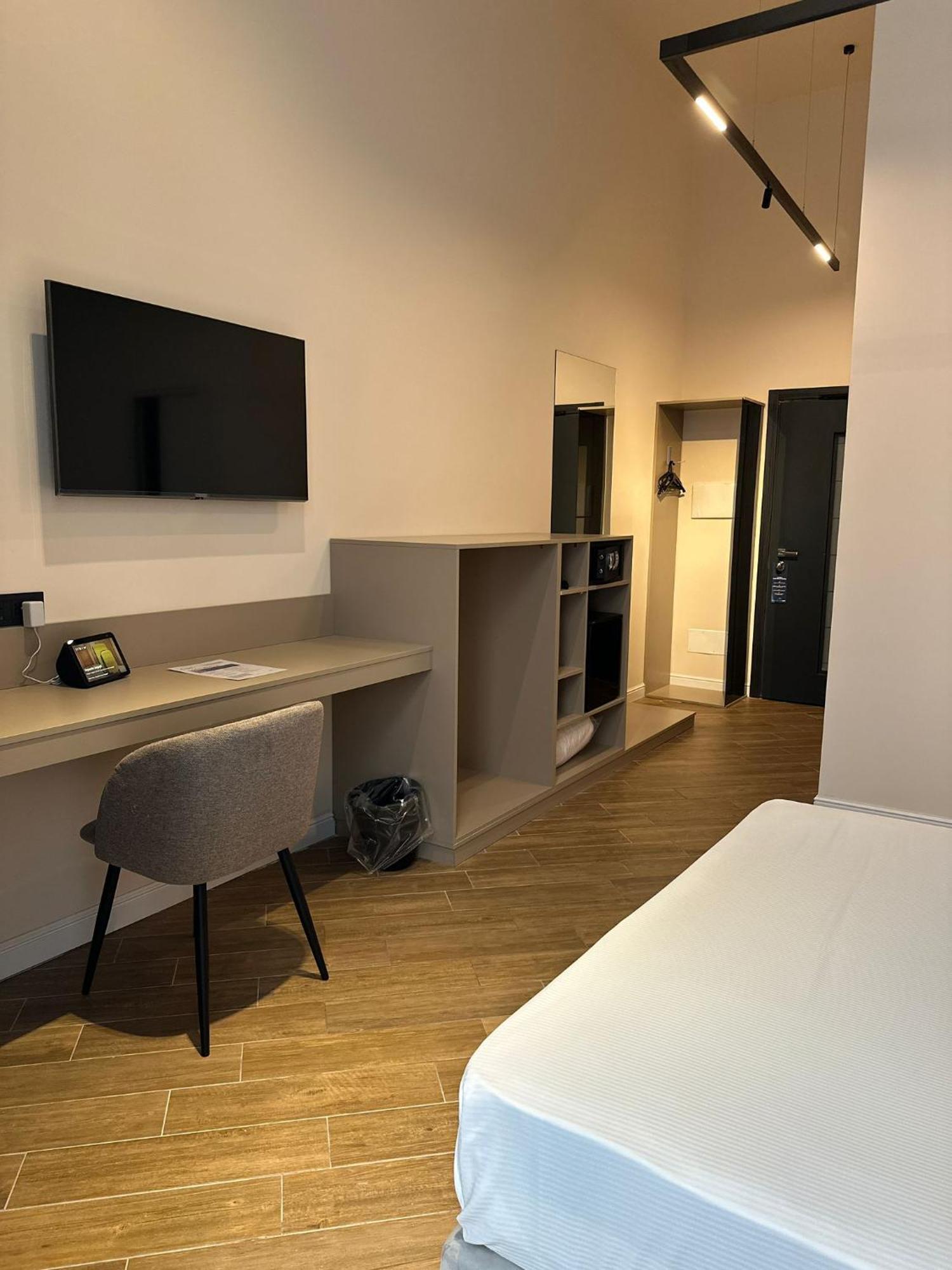 Maison Toledo Suites Naples Exterior photo