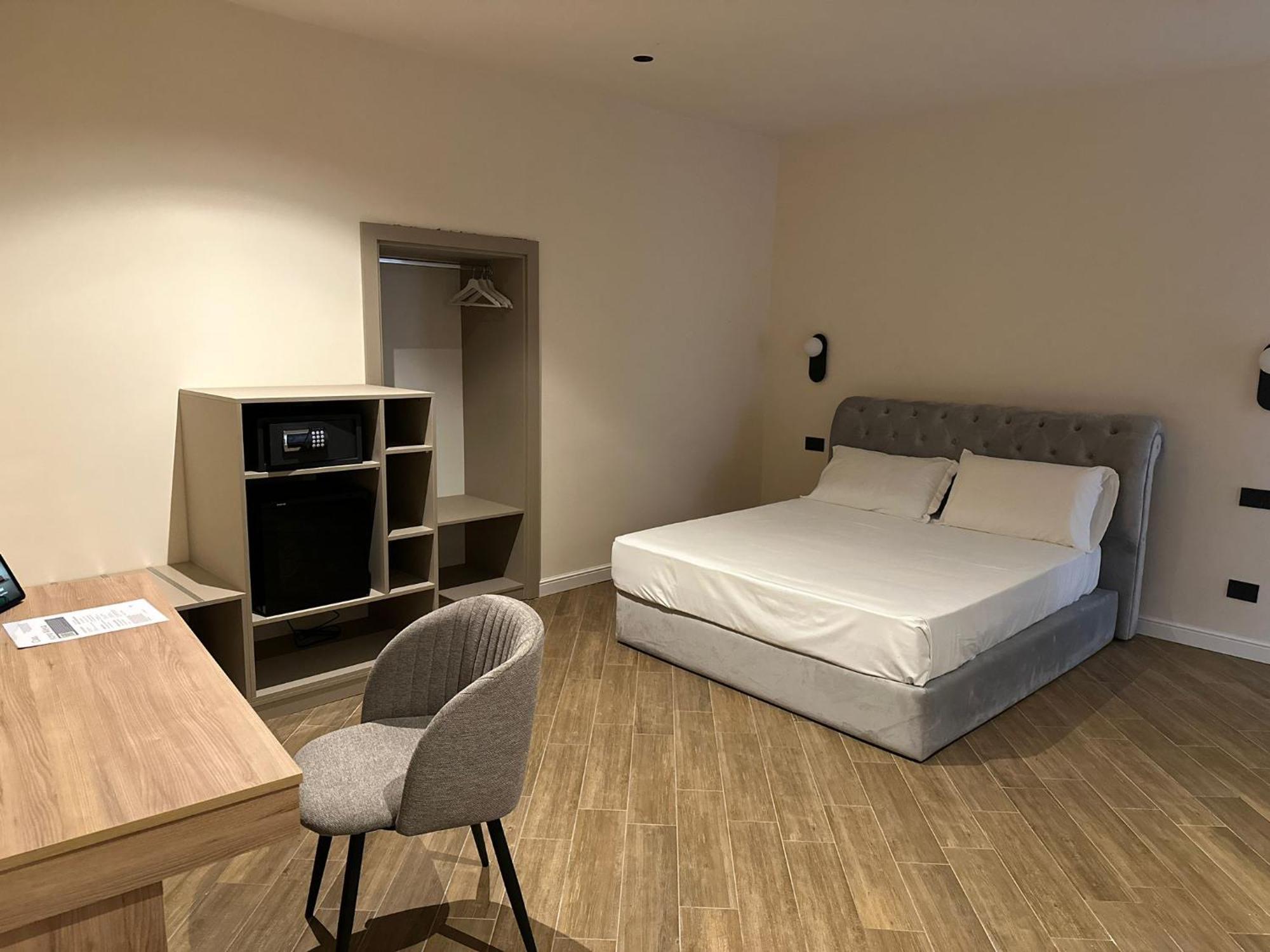 Maison Toledo Suites Naples Exterior photo