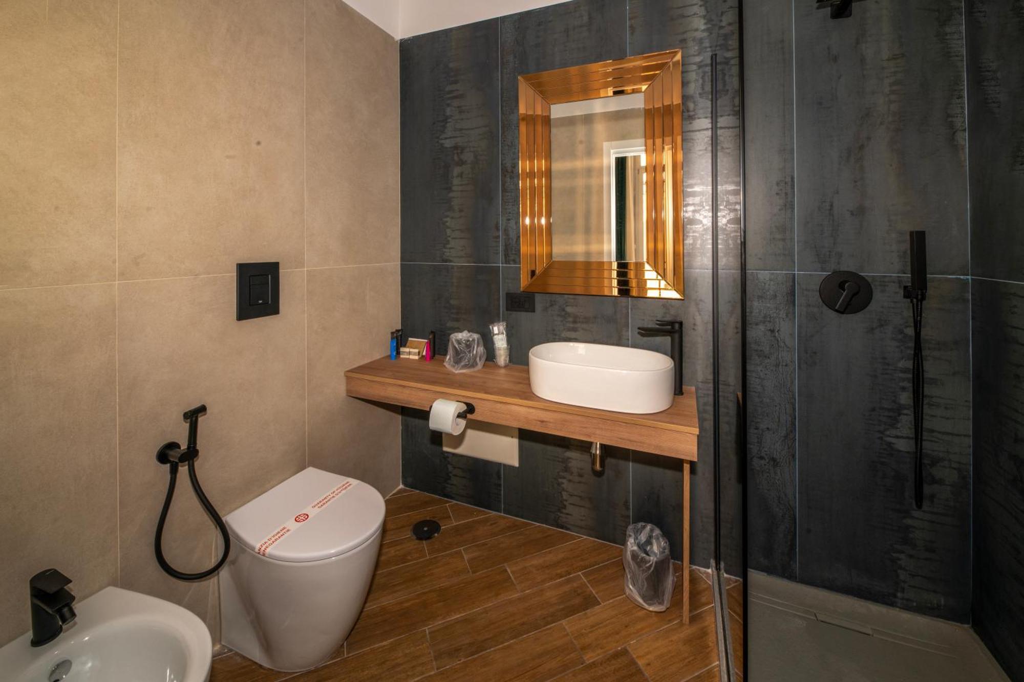 Maison Toledo Suites Naples Exterior photo